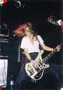 Gail Greenwood performing with Belly in 1995