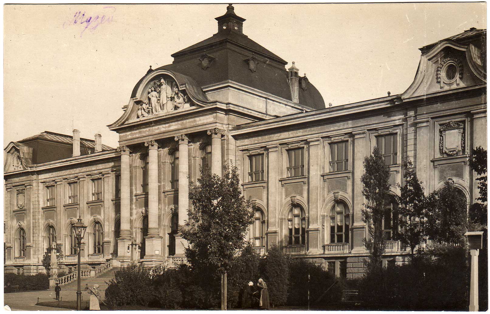 Latvian National Museum of Art