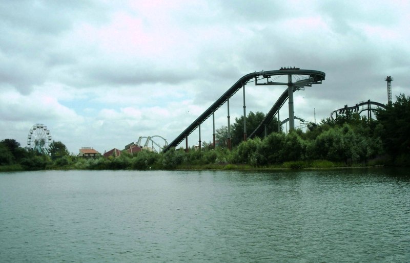 Thorpe Park rides from the lake - geograph.org.uk - 4405459.jpg