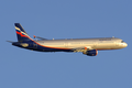 披上俄航现有涂装的空中客车A321-200