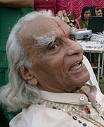 B. K. S. Iyengar precise asanas, 2004