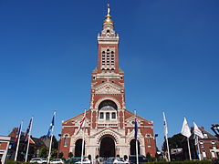 布勒比耶爾聖母大教堂（法語：Basilique Notre-Dame de Brebières）