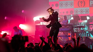 Pulp performing at the Hammersmith Apollo in 2023