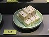 中国杭帮菜博物馆展示的豆儿糕仿真菜