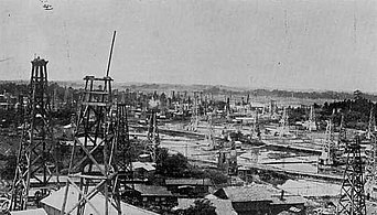 Niitsu Oil Field (1930s)