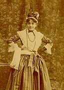 1891年出演卡洛·哥尔多尼编著的话剧《女店主》
