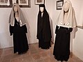 Clothes used by Arbëreshë women to lament their dead (Albanian: vajtim)