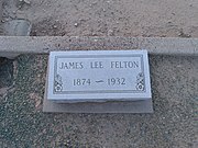 The grave site of James Lee Felton (1874-1932). Felton served as Mayor of Tempe from (1926-1928). He is buried in Sec. 7–6–3.