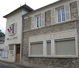 The town hall and school in Gommecourt