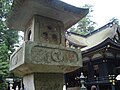 日本香取市香取神宫的三穴灯笼