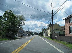 Looking west along PA 940