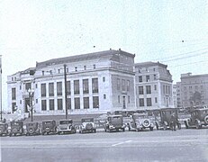 The building before its 1936 addition