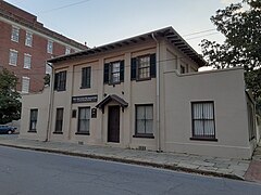 Andrew Low Carriage House, 330 Drayton Street