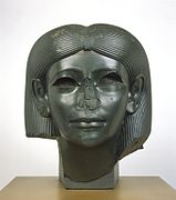雌性狮身人面像的头部，公元前1876-1842年。布鲁克林博物馆