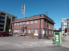 The harbour management office designed by Lars Sonck in 1929 on Laivapojanaukio is one of the four protected buildings in Jätkäsaari.