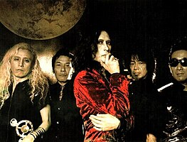 Der Zibet circa 2014. From left to right: Hikaru, Mayumi, Issay, Mahito, Hal.