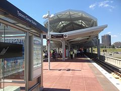 Platform of Tysons Corner station in 2014