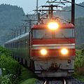 A Cassiopeia cruise train hauled by JR Freight Class EH800 electric locomotive EH800-3 in Hokkaido in July 2016