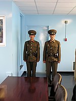 中立区会谈室的朝鲜人民军陆军