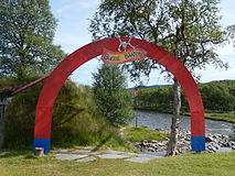 Arch in Mittådalen by the handicraft shop.