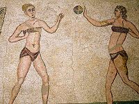在卡萨尔的古罗马别墅打球的女运动员，皮亚扎-阿尔梅里纳，公元4世纪