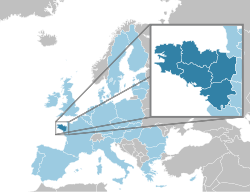 布列塔尼（深蓝色区域）在欧盟（浅蓝色区域，2019年）中的位置