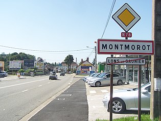 蒙莫罗入城路牌