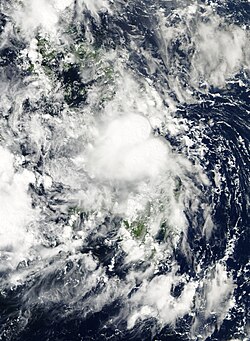 热带低压30W在2013年11月4日横过菲律宾