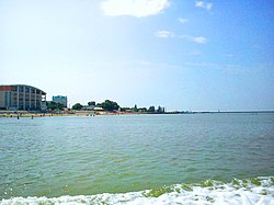 滨海阿赫塔尔斯克的海滩