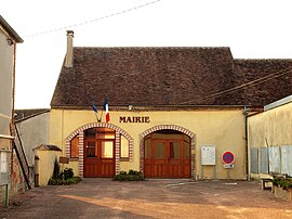 The town hall in Les Clérimois