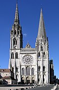 different from: Notre-Dame de Chartres 