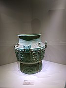 商代青铜雷纹铜壶（Lei），出土于商朝（公元前1600年至公元前1046年）。