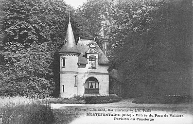 The Hôtel d'Ormesson, the concierge's pavilion near the main gate at the entrance to the Grand Parc.