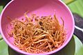 Guchi chae: 炸腌制某种洋葱根