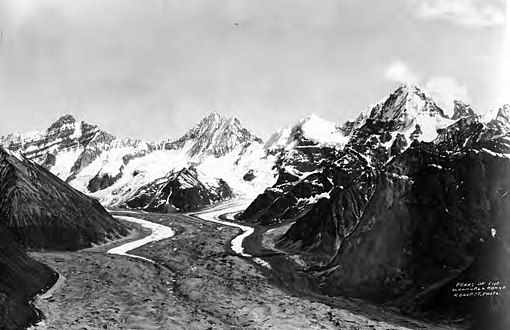 Castle Peak (right), with Kuskulana Glacier. 1924