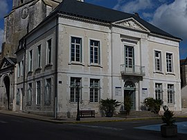 The town hall in Brienon-sur-Armançon