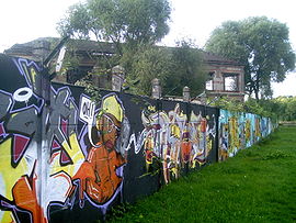Canalside Graffiti