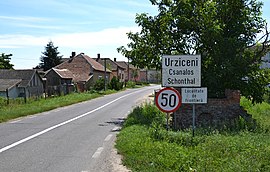 Commune limit sign