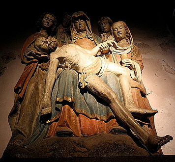 The descent from the cross. Église Notre-Dame. Lampaul-Guimilaiu