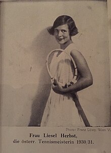 Photograph of Liesl Herbst from 1930