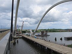 Construction of the new Frederick Douglass Bridge