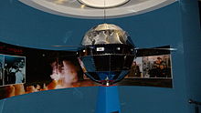 博物馆中的东方红一号卫星模型