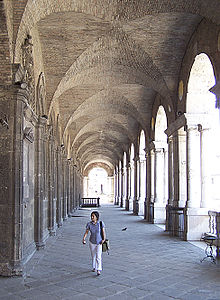 Upper level loggia of the Basilica Palladiana