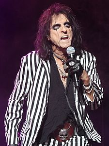 Alice_Cooper_-_Alice_Cooper_-_Novarock_-_2016-06-11-15-44-11-0002.jpg