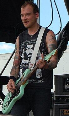 Skiba performing at Warped Tour in 2010