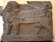 赫梯狮身人面像、玄武岩。公元前8世纪。来自萨马尔。伊斯坦布尔考古博物馆。