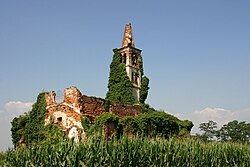 The ruined church of S. Antonio.