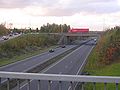 A5公路在米尔顿凯恩斯，望向北方与A509公路（英语：A509 road）的交汇处。