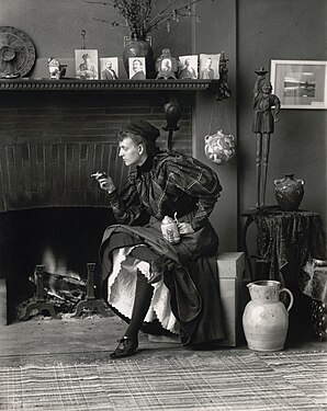 Fourth-place Adam Cuerden (submissions) restored sixteen featured pictures this round. (Frances Benjamin Johnston's Self-Portrait (as "New Woman") shown)