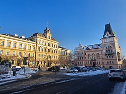 Primary school and former Civil Savings Bank on the town square